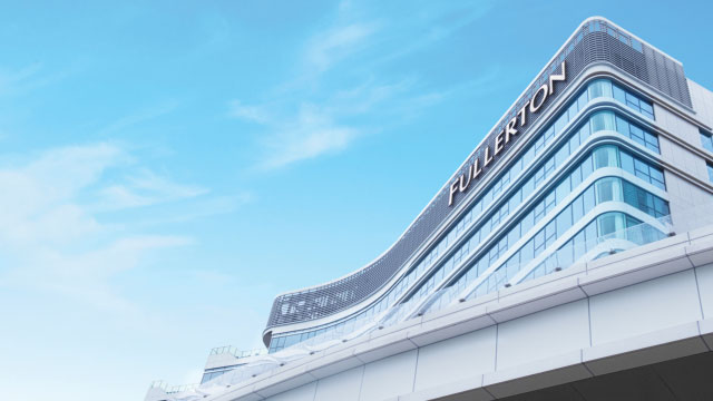 New resort hotel makes waves